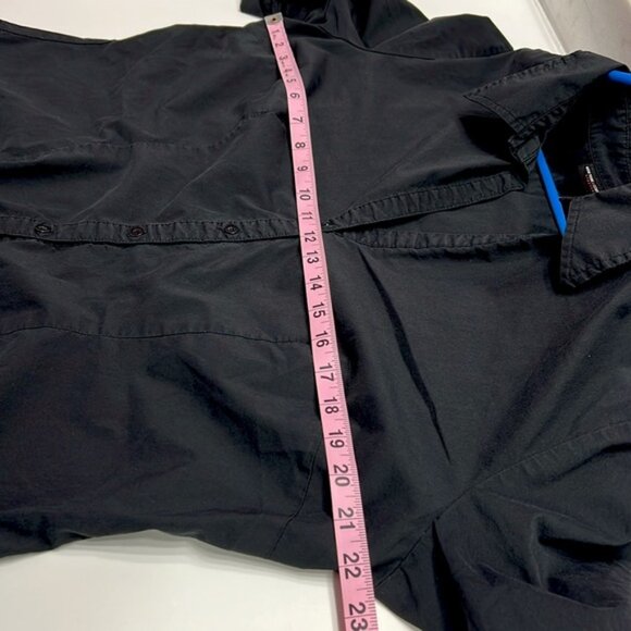 Button up top - Picture 5 of 8